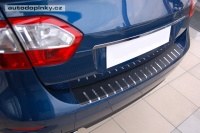 Kryt prahu pátých dveří-nerez+karbon Fiat Tipo Combi -- rok výroby 2015-24 Kryt prahu pátých dveří-nerez+karbon Fiat Tipo Combi -- rok výroby 2015-24